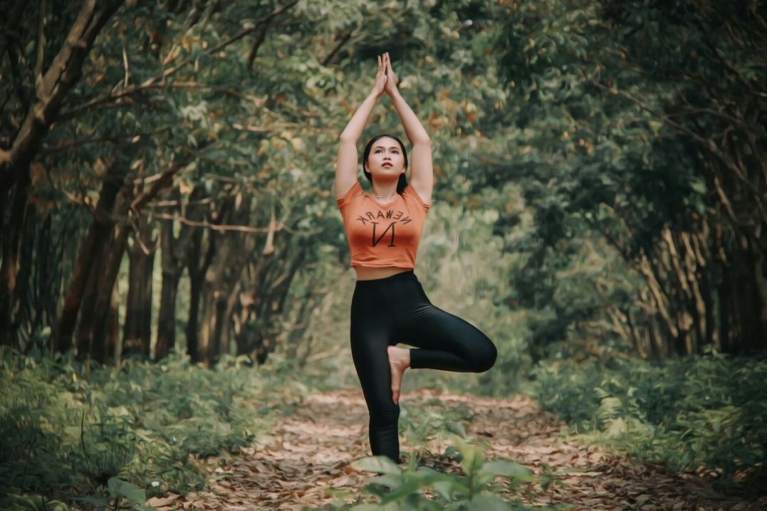 Participants in a vinyasa class